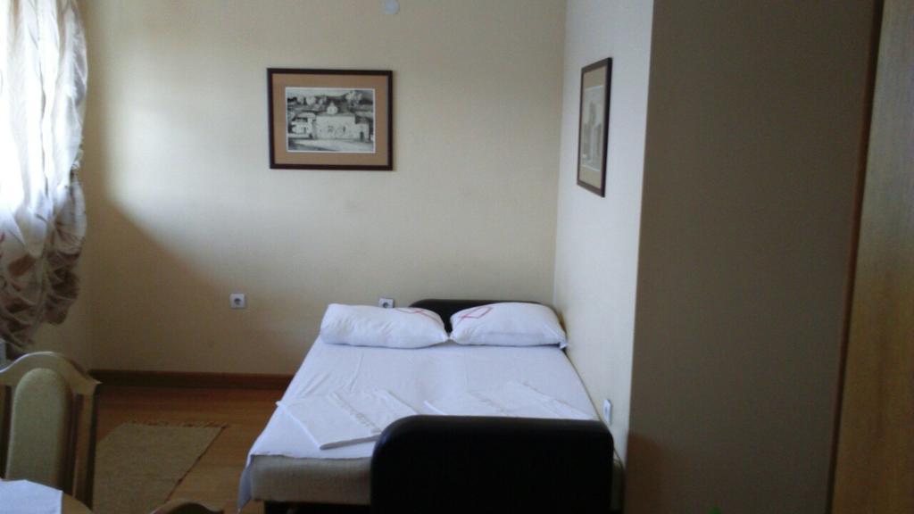 Čačak Motel Kneginja الغرفة الصورة