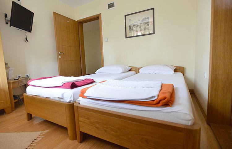 Čačak Motel Kneginja الغرفة الصورة