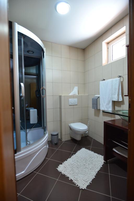Čačak Motel Kneginja الغرفة الصورة